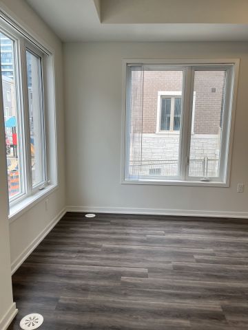 For Lease - 131 HONEYCRISP Crescent Unit# 209, Vaughan, Ontario - Photo 5