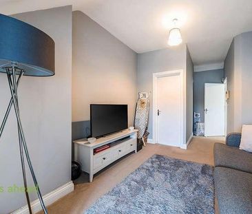 Blenheim Crescent, South Croydon, CR2 - Photo 2