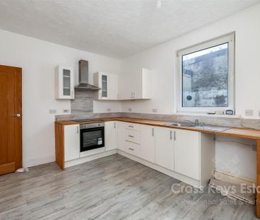2 bedroom terraced house to rent - Photo 3