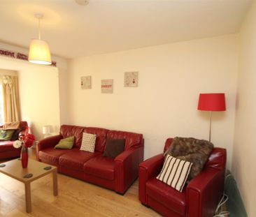 Room 4, 11 Maynards Road, HP2 4TR, Hemel Hempstead - Photo 1