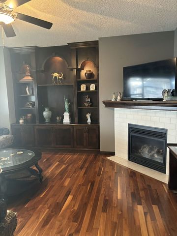 23 Pantego Rise Northwest, Calgary - Photo 4