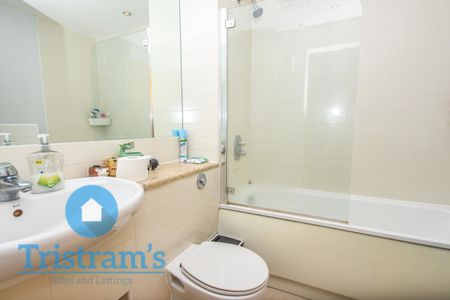 1 bed Apartment for Rent - Photo 3