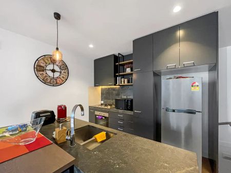 “Fully Furnished 4-Bedroom Home with Brand New Furniture” - Photo 5