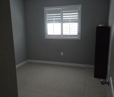 For Lease - 60 Guest Street, Hamilton, Ontario - Photo 6