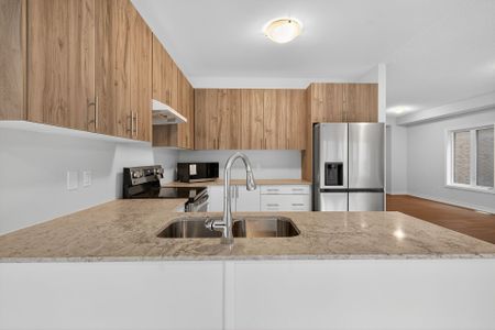 For Lease - 15 Huntsworth Avenue, Thorold, Ontario - Photo 4