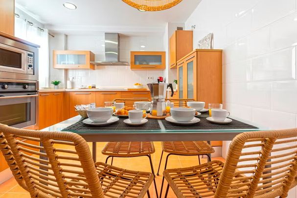 Calle José Denis Belgrano, Málaga, Andalusia 29015 - Photo 1