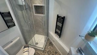 1 bedroom in a house share to rent - Photo 5