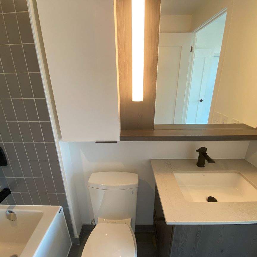 For Lease - 5 Defries Street Unit# 1702, Toronto, Ontario - Photo 1