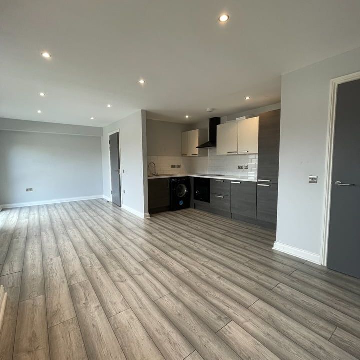 1 Bed Flat, Cuthbert Bank Road, S6 - Photo 1