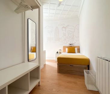 Carrer de Jonqueres, Barcelona, Catalonia 08003 - Photo 4