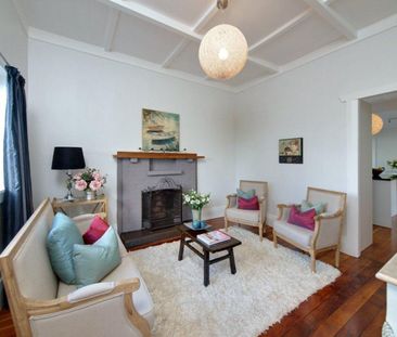 Charming 1930s Bungalow in Vibrant Otahuhu - A Perfect Blend of Cha... - Photo 6