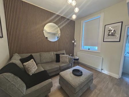 Ulsterville Gardens, Belfast, BT9 7BA - Photo 5