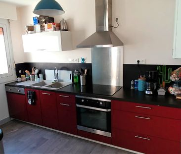 Location Appartement 4 pièces 79m² - Photo 3