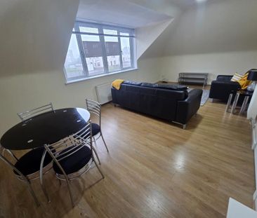 2 bedroom flat to rent - Photo 3