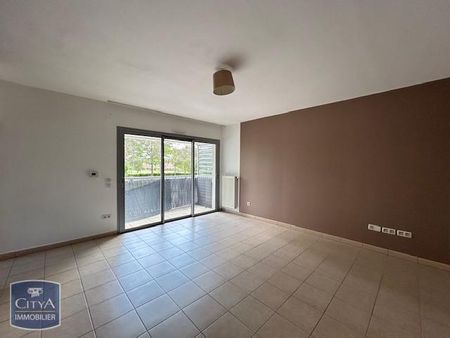 Location Appartement 3 pièces 78m² ST DIZIER 52100 - Photo 2