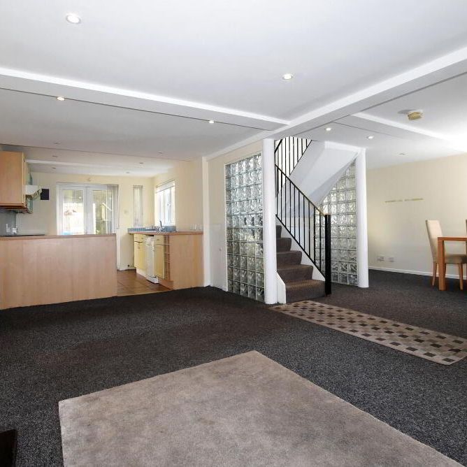 Hazel's House, 5 The Strand, Portaferry, BT22 1PE - Photo 1