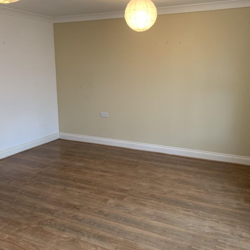 Baxter Close - Photo 1