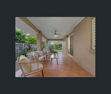 Great Family Home Located in the Heart of Calamvale with All the Co... - Photo 3