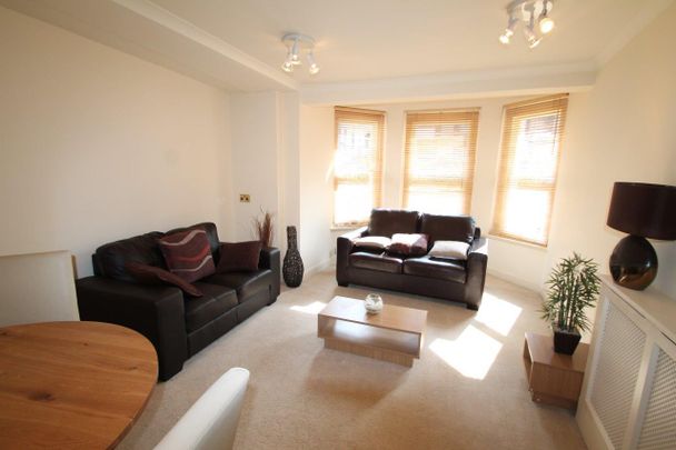 Neville Court, Abbey Road, NW8, London - Photo 1