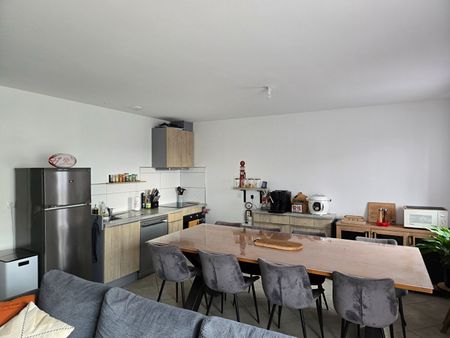 Location maison 3 pièces, 75.00m², Fauch - Photo 5