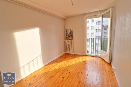 Location Appartement 2 pièces 53m² ST ETIENNE 42100 - Photo 4
