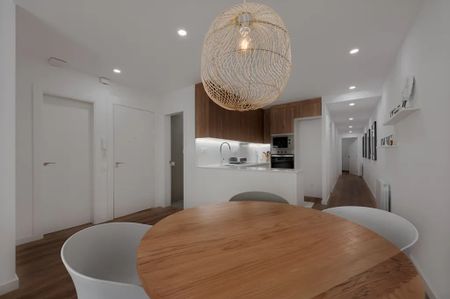 Carrer de Nàpols, Barcelona, Catalonia 08013 - Photo 4