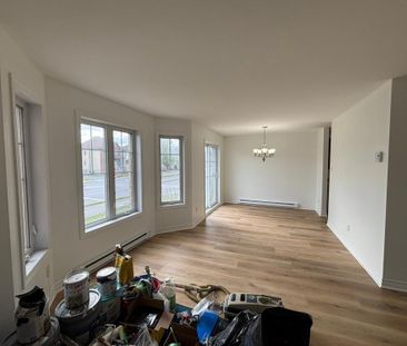 Grand 5½ rénové au rez-de-chaussée, Repentigny – 1246 pi², 2 statio... - Photo 2
