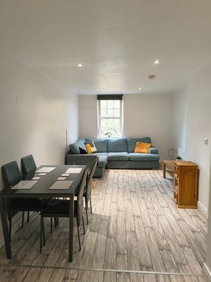 Apt 24, Milfort Mews, Dunmurry, BT179JE, Belfast - Photo 1