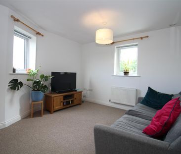 Pool Barton, Keynsham - Photo 2