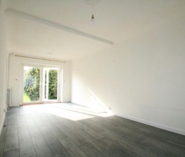 2 bedroom end of terrace house to rent - Photo 1