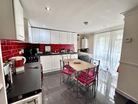 2 bedroom house share to rent - Photo 3