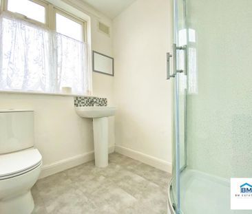 2 bedroom end of terrace house to rent - Photo 5