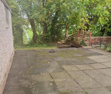 4 bedroom semi-detached house to rent - Photo 1