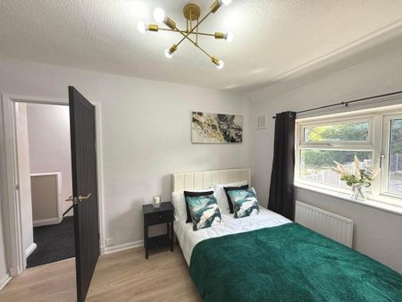 3 bedroom semi-detached house to rent - Photo 5