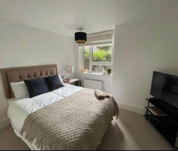 Room in a Shared House, Heights Way, LS12 - Photo 1