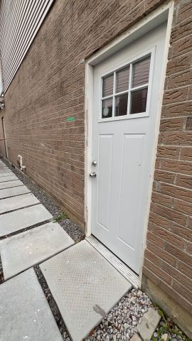 For Lease - 201 Enchanted Hills Crescent Unit# Apartment B, Toronto, Ontario - Photo 3