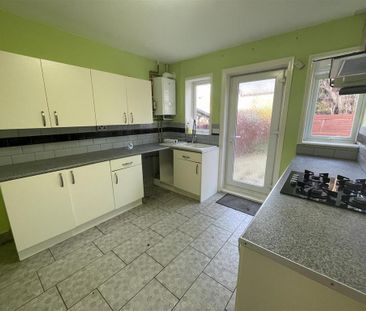 3 bedroom semi-detached house to rent - Photo 1