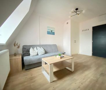 Klimatyczna kawalerka w sercu Poznania, ul. Grobla 25.17 m² - Фото 2