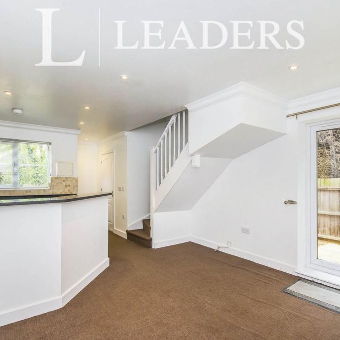 2 bedroom terraced house to rent - Photo 1