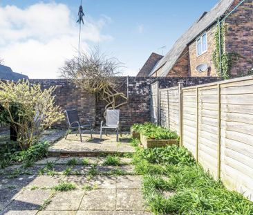 1 bedroom terraced house to rent - Photo 2