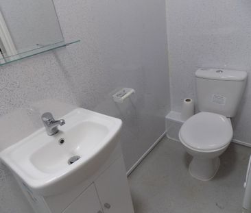 Ffordd Y Ffynnon, Bangor, Gwynedd, LL57 - Photo 3