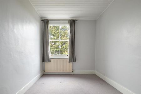 4 bedroom terraced house to rent - Photo 4