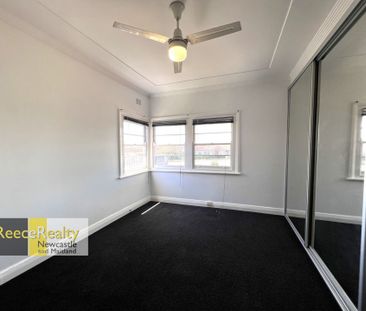 37 Catherine Street, Waratah West - Photo 3