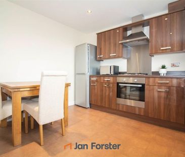 2 Bedroom House - Photo 4