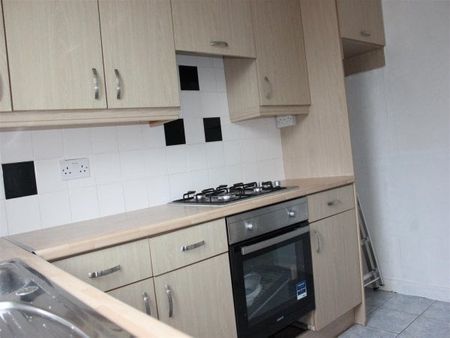 Gorsefield Road, Prenton - Photo 3