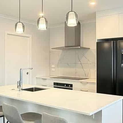 Near New Modern 4‑Bedroom Home for Rent-Lockerbie - Photo 1