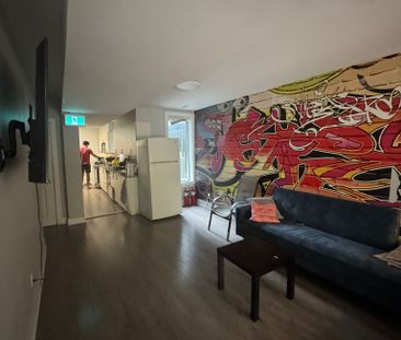 181 Henderson - Photo 3