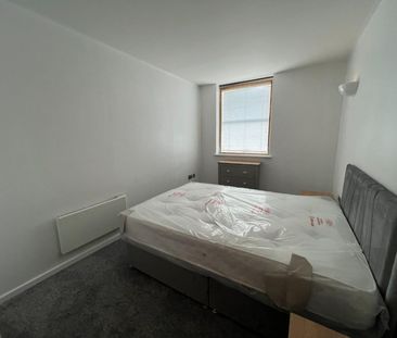 2 bedroom Flat To Let - Photo 5