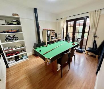 4 Cregagh Park East, Cregagh, Belfast, BT6 9LG - Photo 1