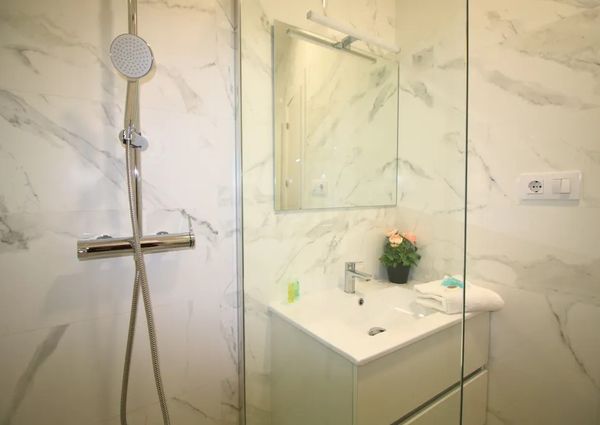 Carrer de las Navas de Tolosa, Barcelona, Catalonia 08026